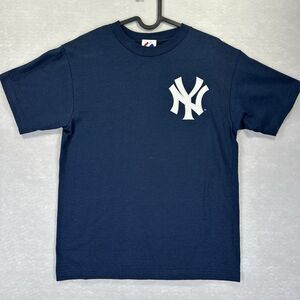 Vintage MLB New York Yankees Derek Jeter #2 Kids Large Textured Majestic T-Shirt